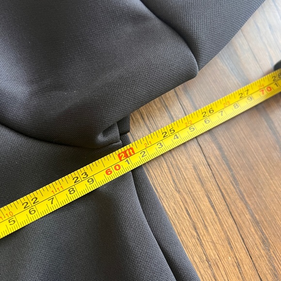 New authentic NHL Calgary Flames hoodie size Large men - Picture 8 of 11